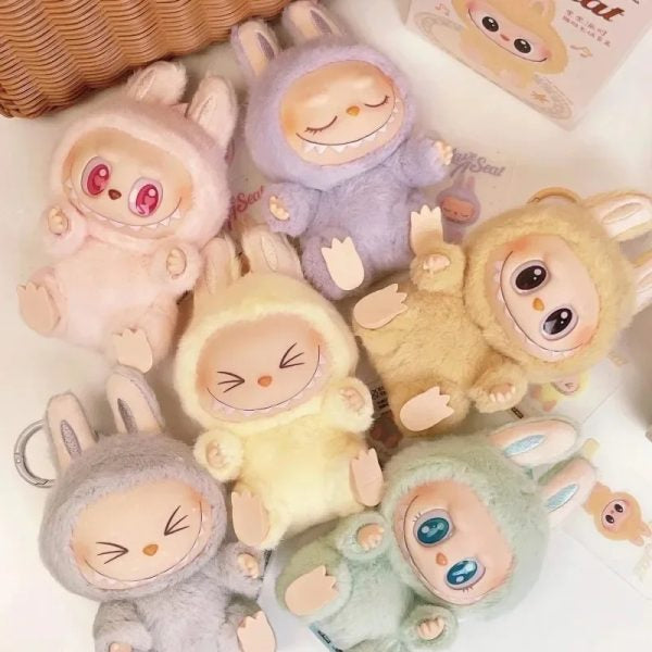 Labubu Peluche en vinyle Dada – Série Have a Seat